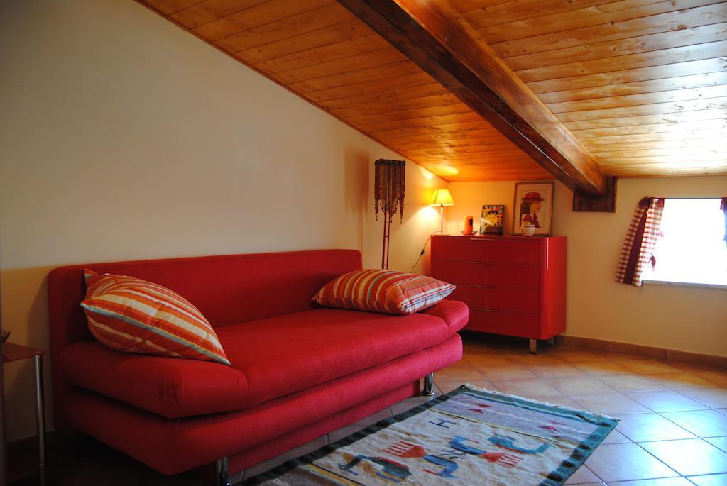 Aparthotel Fondaco Parrino Mare à Letojanni Extérieur photo